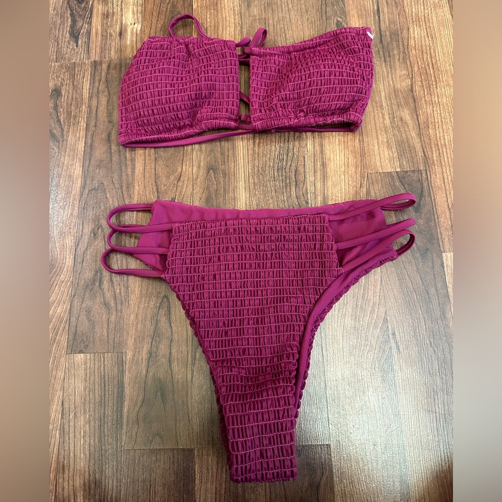 🎈2/$15🎈Burgundy Textured Bikini Set- Size Medium From SHEIN- New Without Tags